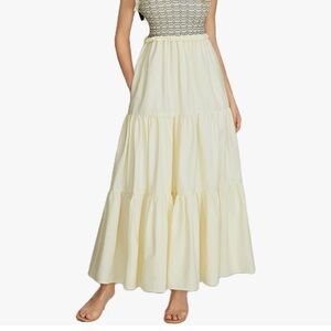 Elegant Cream Maxi Dress with Flowing Silhouette